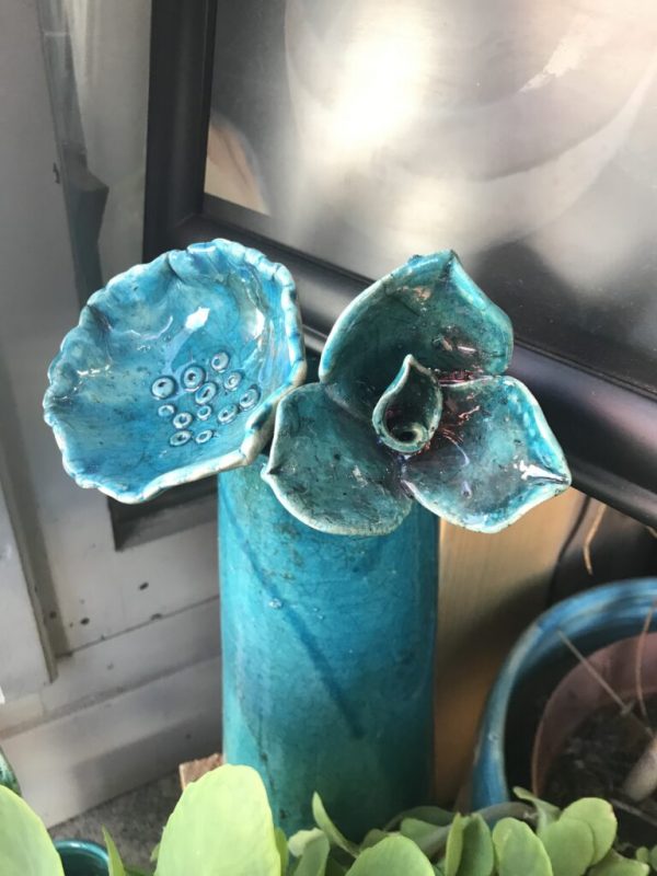 Türkiz kék raku kerámia virágok
