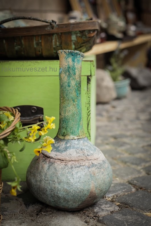 Türkiz raku kerámia váza ..színek, ládák , hangulatok